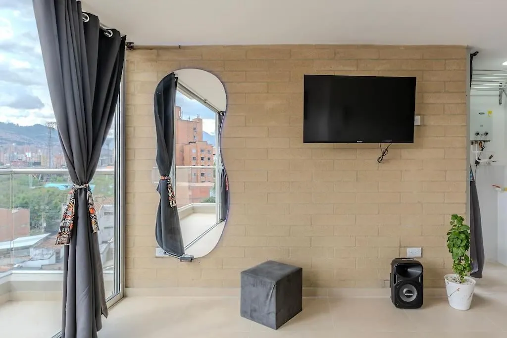 Apartamento En Maravilloso Laureles Con Piscina 801 Medellin Apartment