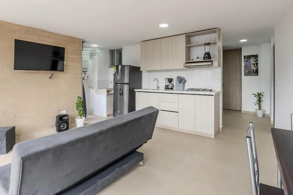 Apartamento En Maravilloso Laureles Con Piscina 801 Medellin Apartment